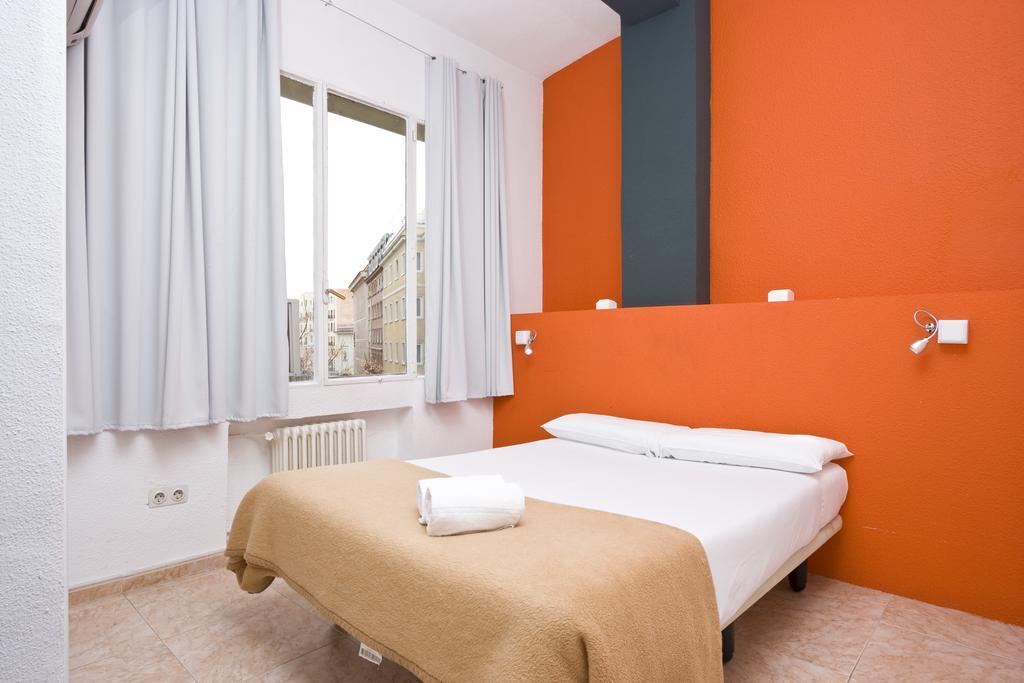 Euromadrid Hostel Szoba fotó
