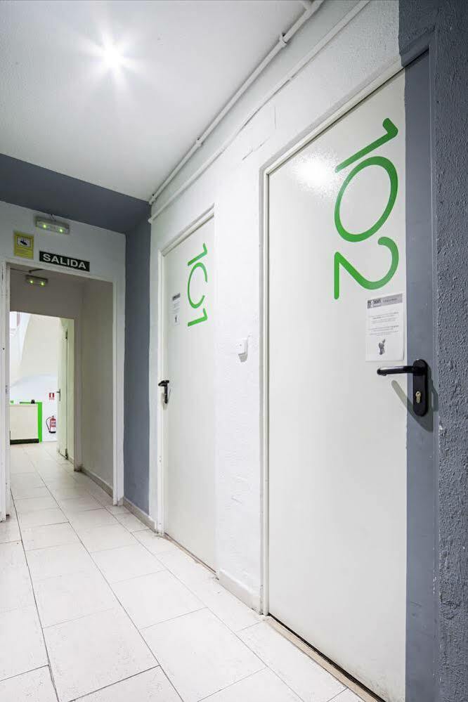 Euromadrid Hostel Kültér fotó