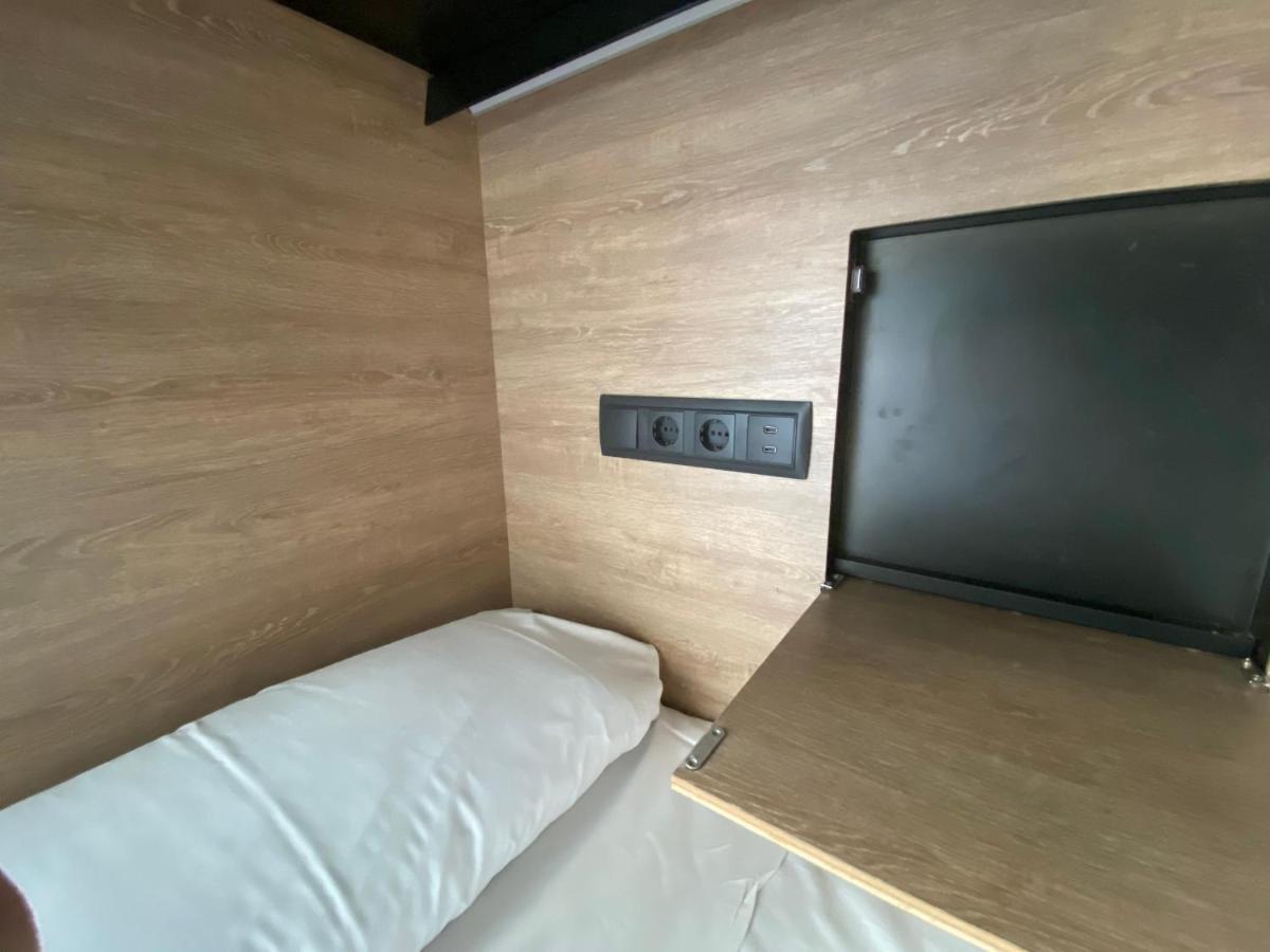 Euromadrid Hostel Kültér fotó